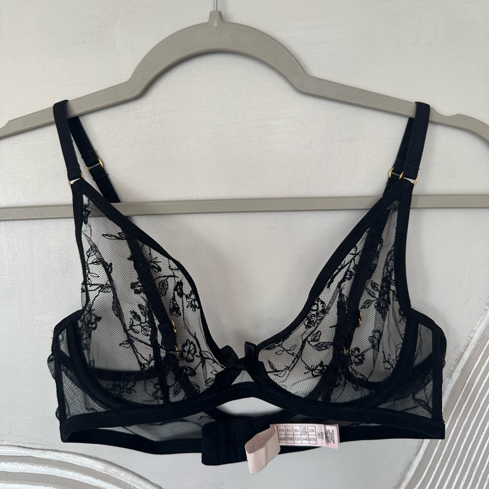 Agent Provocateur Black Floral Lace Lingerie Set